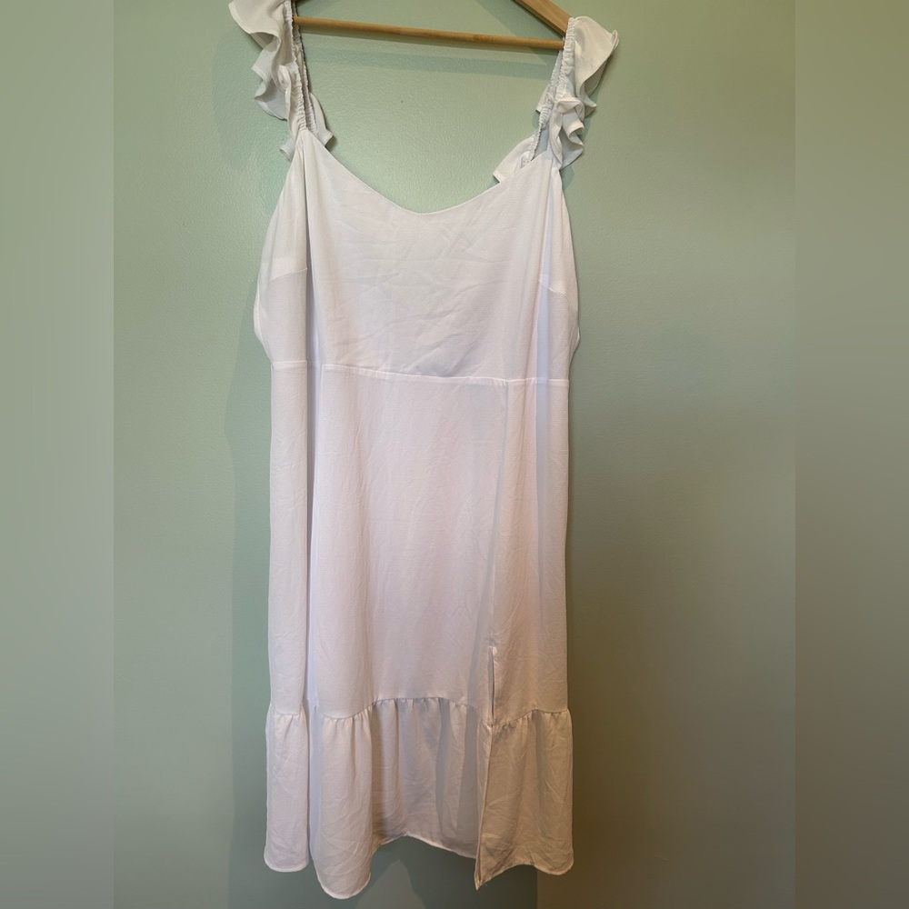 Elegant White Midi Dress